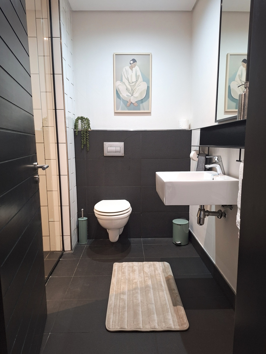 To Let 1 Bedroom Property for Rent in Woodstock Western Cape